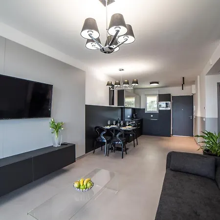 Pr1Mo Apartmanok Balatonlelle Exterior photo