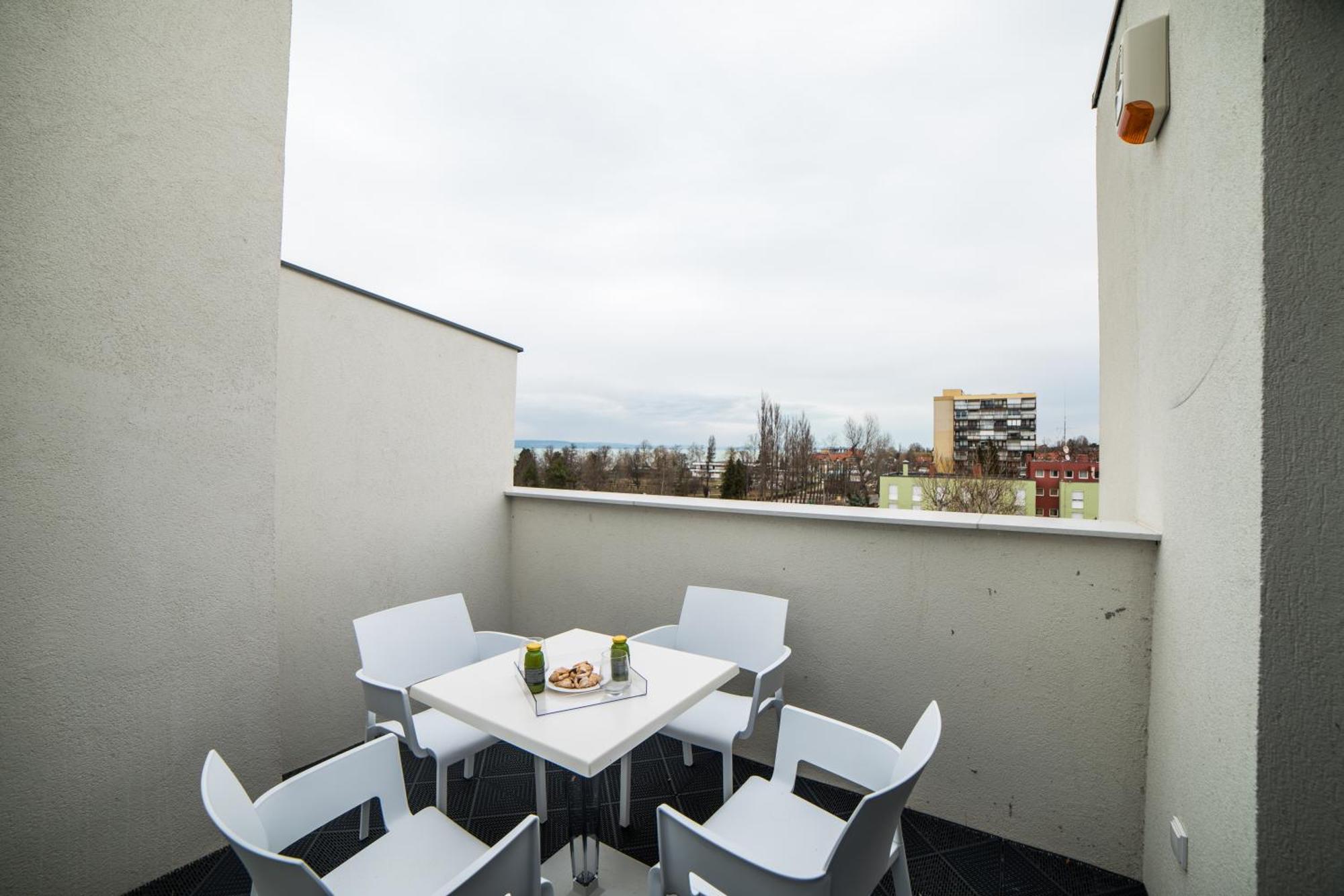 Pr1mo Apartment